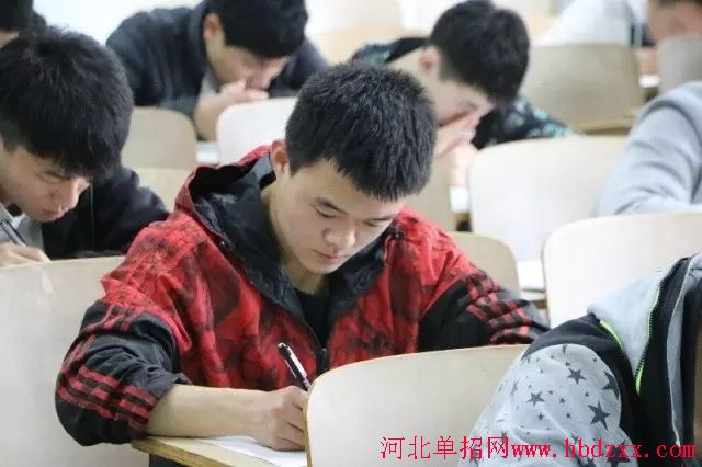 河北省2017年考试三类、对口机械类专业联考单招第二考点在河北工业职业技术学院顺利进行 图5