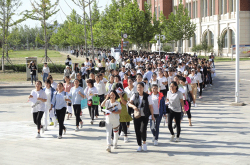 1366名考生在唐工院参加2019河北省高职扩招（在职幼儿园专任教师）专项考试