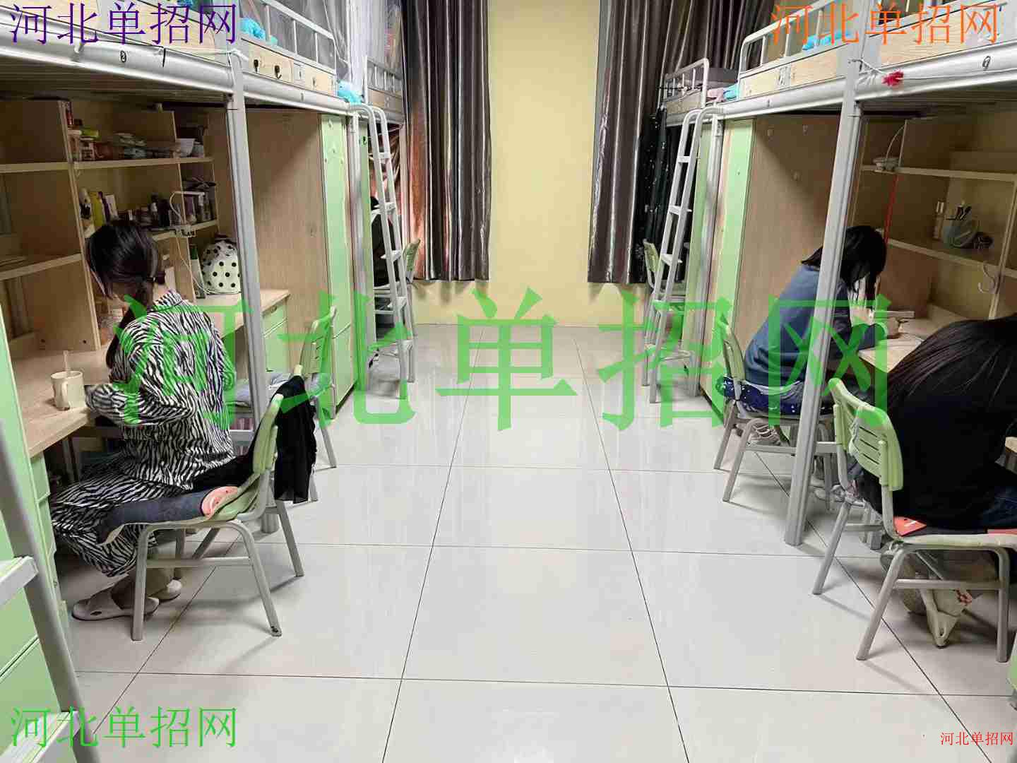 2023年天津滨海汽车工程职业学院宿舍环境 图4